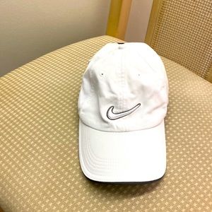 Nike White Golf Hat